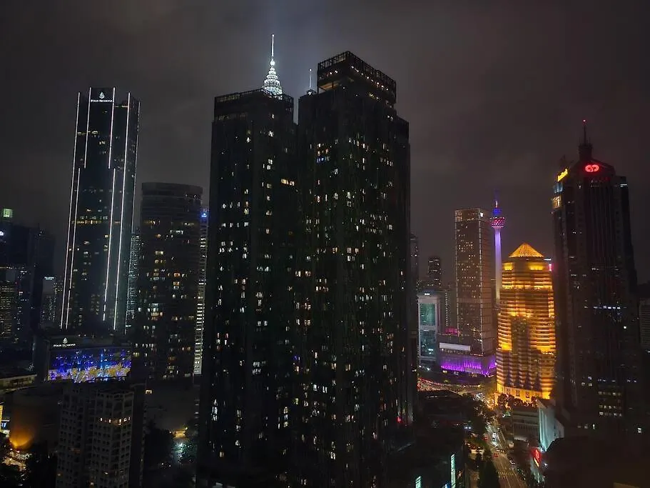 Scarletz Premium Suites Klcc View Full Kl Tower#36 Kuala Lumpur